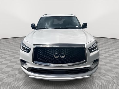 Used 2024 INFINITI QX80 Sensory AWD/4WD image 3