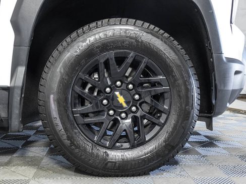 Used 2024 Chevrolet Silverado EV W/T AWD/4WD image 39