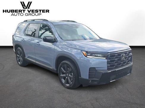 New 2026 Honda Pilot Sport image 4