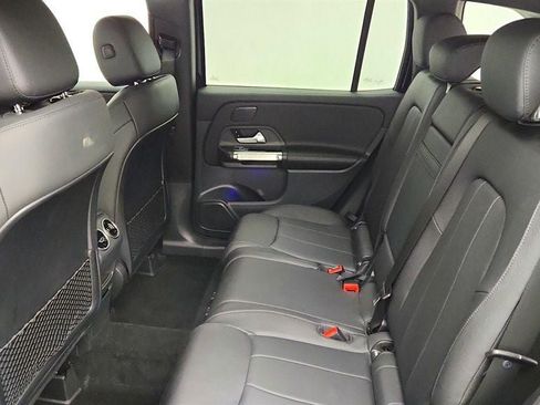 Used 2024 Mercedes-Benz GLB 250 4MATIC w/ Exclusive Package image 20
