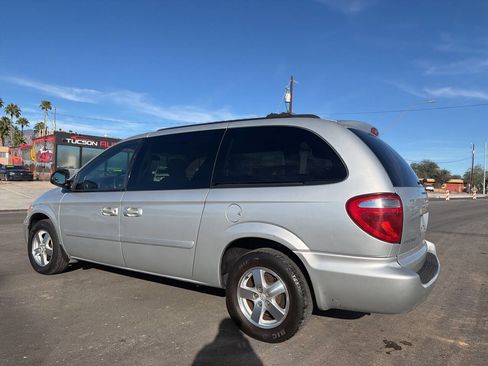 Used 2007 Dodge Grand Caravan SXT image 5