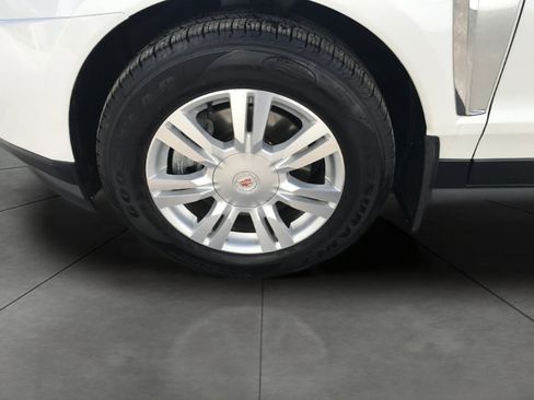 Used 2016 Cadillac SRX Luxury w/ Driver Awareness Package AWD/4WD image 4