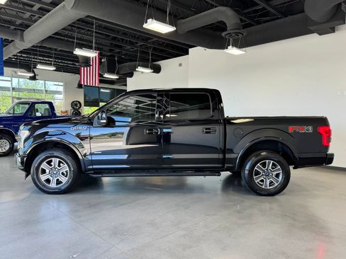 Used 2017 Ford F150 Lariat w/ Equipment Group 502A Luxury AWD/4WD image 4