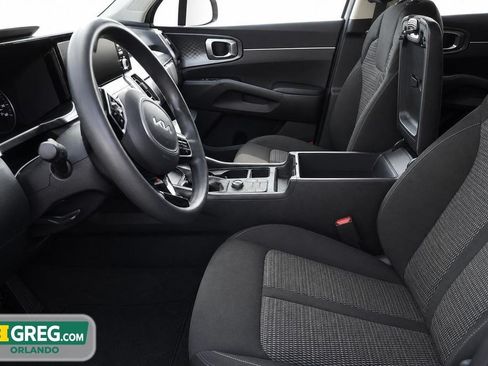 Used 2023 Kia Sorento LX FWD image 10