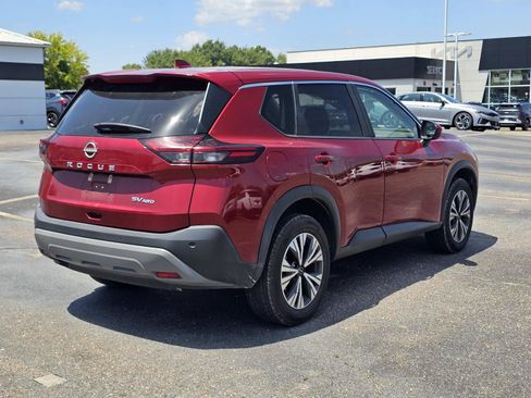 Used 2023 Nissan Rogue SV AWD/4WD image 7