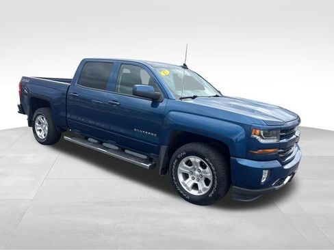 Used 2017 Chevrolet Silverado 1500 LT w/ All Star Edition AWD/4WD image 9