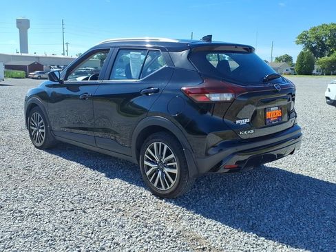 Used 2024 Nissan Kicks SV FWD image 9