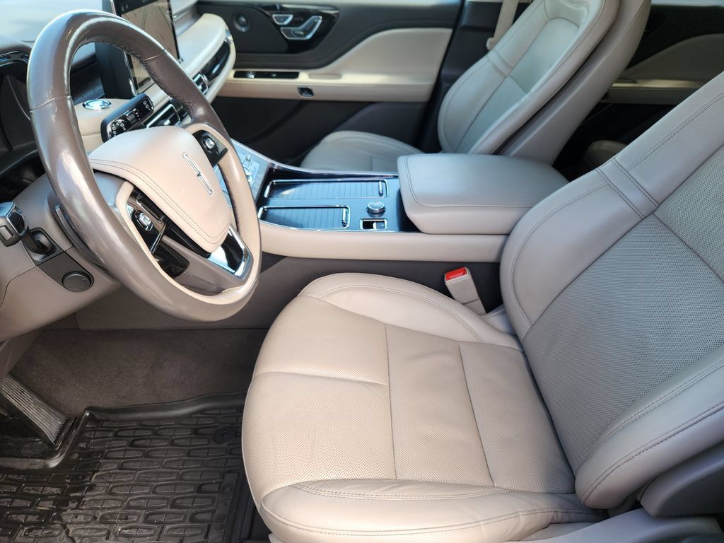 Used 2022 Lincoln Aviator Reserve w/ Elements Package Plus AWD/4WD image 7