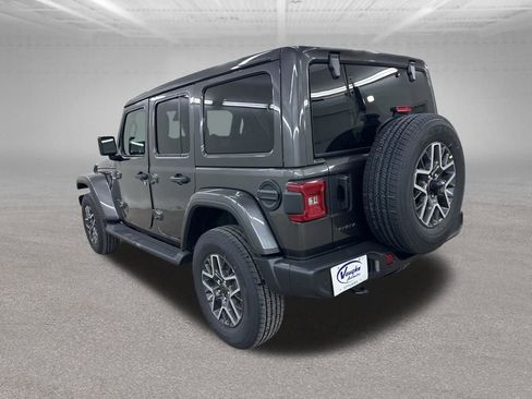 New 2026 Jeep Wrangler Unlimited Sahara AWD/4WD image 7