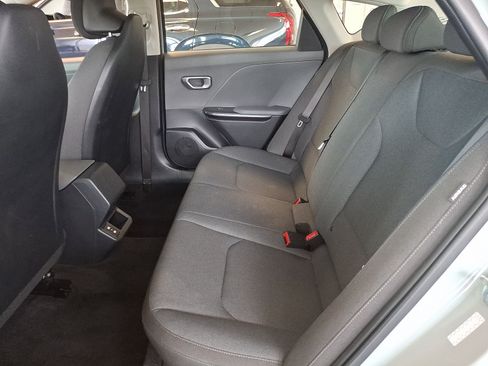 Used 2025 Kia K4 FWD image 10