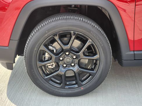 New 2026 Jeep Compass Latitude AWD/4WD image 11