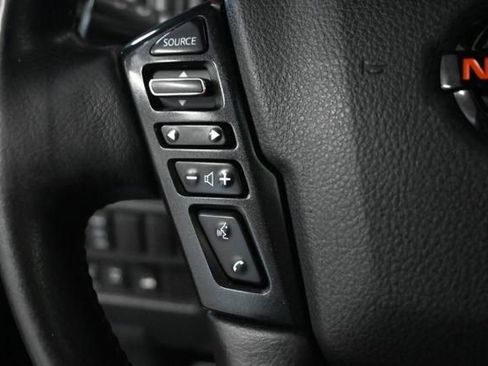 Used 2022 Nissan Titan PRO-4X w/ Pro-4x Convenience Package image 14