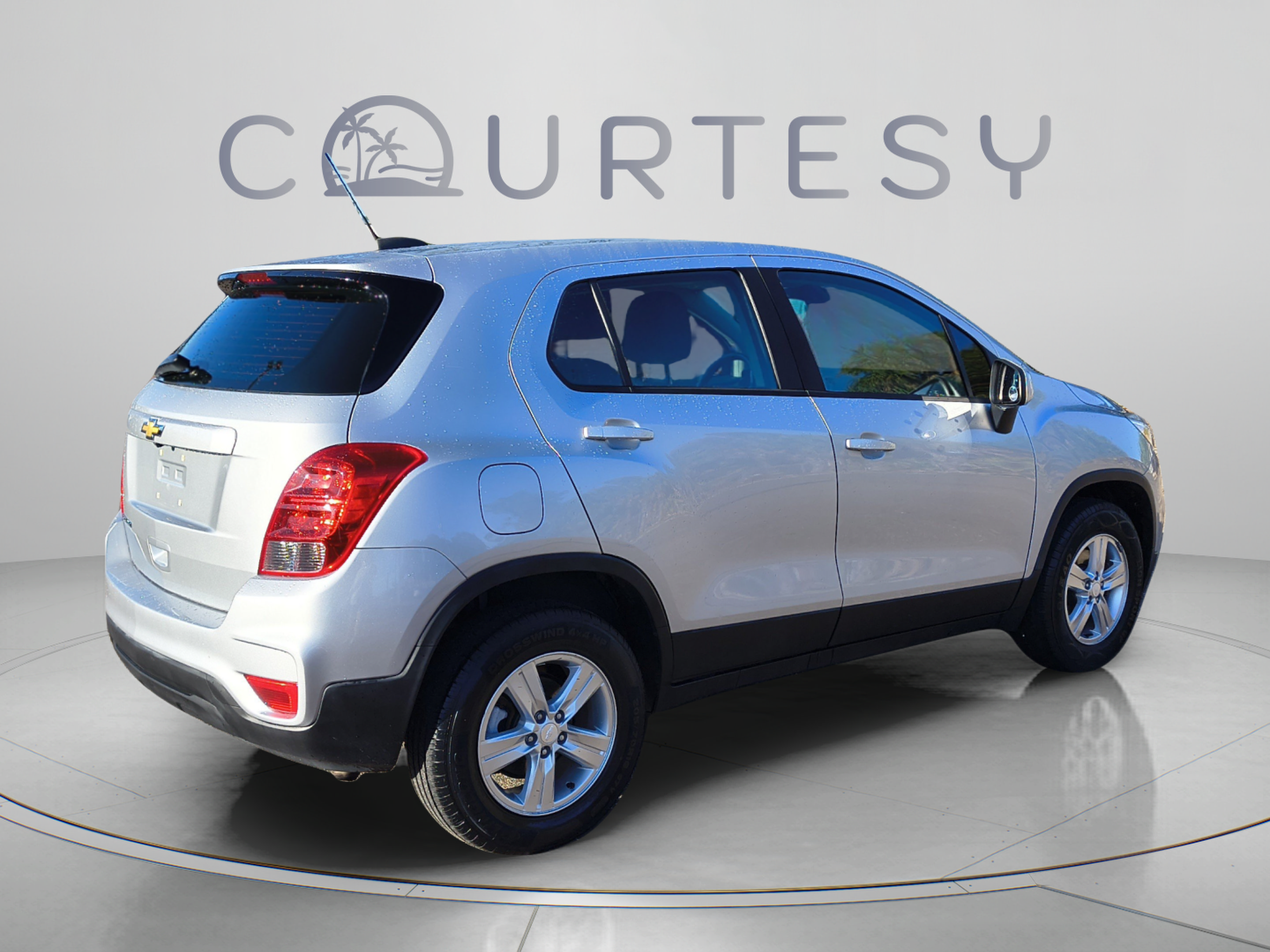 Used 2019 Chevrolet Trax LS AWD/4WD image 5