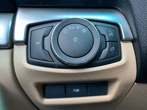 Used 2016 Ford Explorer 4WD image 19