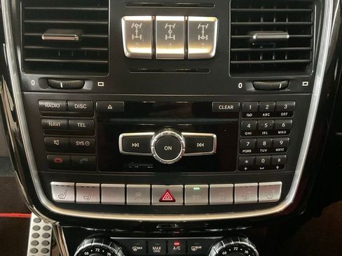 Used 2015 Mercedes-Benz G 63 AMG 4MATIC image 23