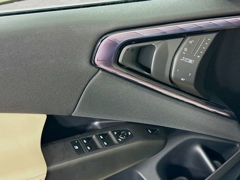 Used 2025 BMW X3 xDrive30i w/ Premium Package image 18