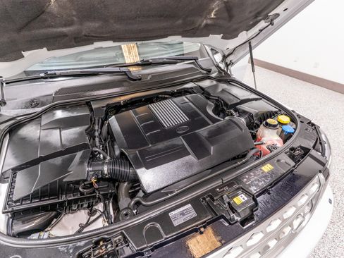 Used 2016 Land Rover LR4 HSE LUX image 38