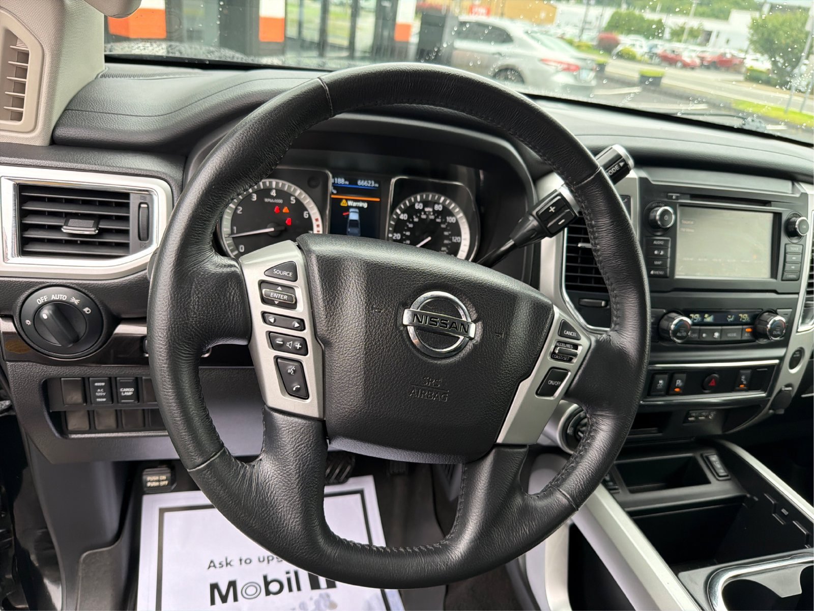 Used 2019 Nissan Titan SV w/ SV Convenience Package AWD/4WD image 18