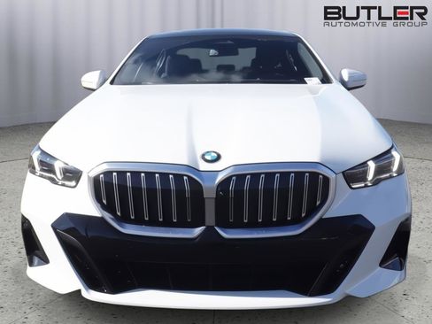 New 2026 BMW 530i w/ M Sport Package RWD image 2