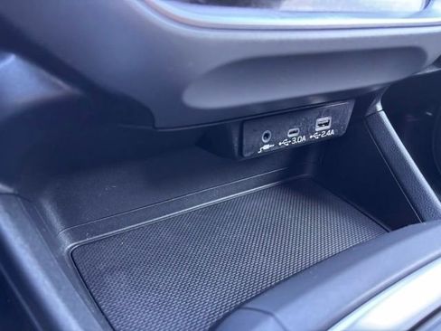 Certified 2025 Subaru Crosstrek 2.0i Premium image 24
