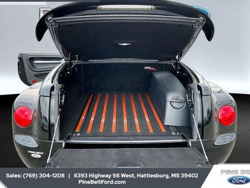 Used 2006 Chevrolet SSR w/ Preferred Equipment Group image 12