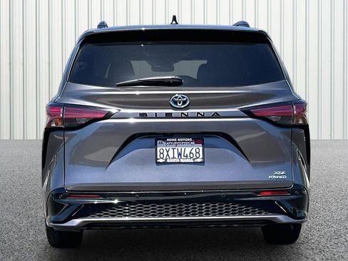 Used 2021 Toyota Sienna XSE w/ XSE Plus Package FWD image 23