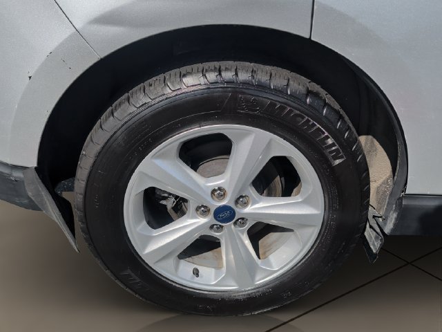 Used 2015 Ford Edge SE w/ Cargo Accessory Package FWD image 24