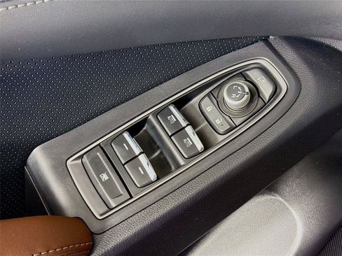 Used 2026 Subaru Ascent Touring AWD/4WD image 24