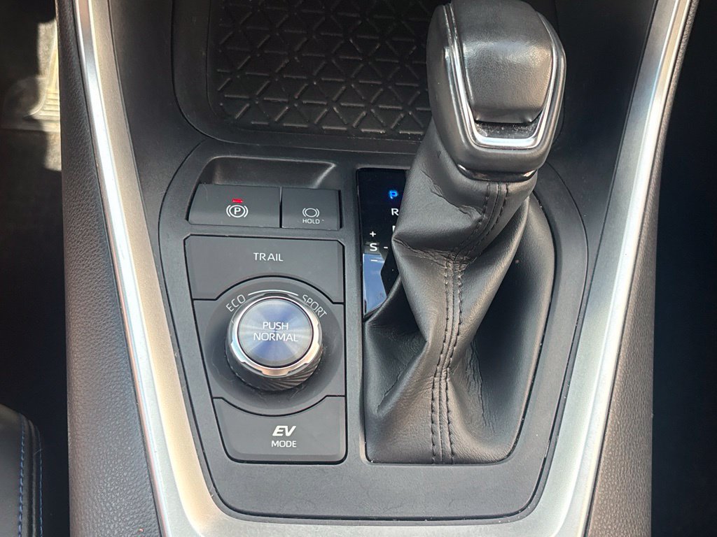 Used 2022 Toyota RAV4 XSE AWD/4WD image 15