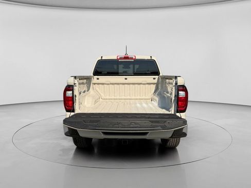 New 2026 GMC Canyon Elevation w/ Convenience Package RWD image 18