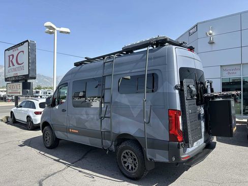 Used 2020 Mercedes-Benz Sprinter 2500 image 3