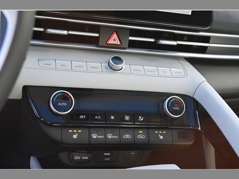 New 2026 Hyundai Elantra Limited FWD image 24