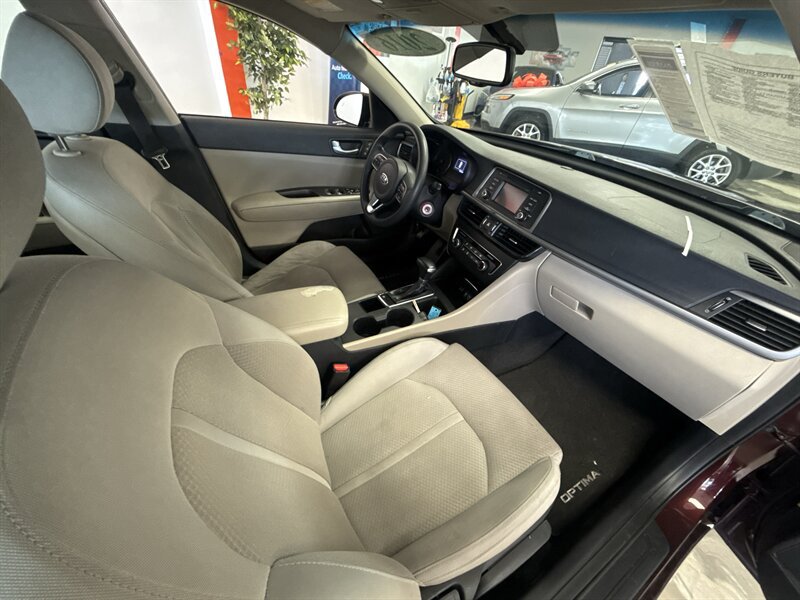 Used 2016 Kia Optima LX w/ LX Convenience Package FWD image 19