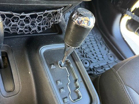 Used 2013 Jeep Wrangler Sport AWD/4WD image 17