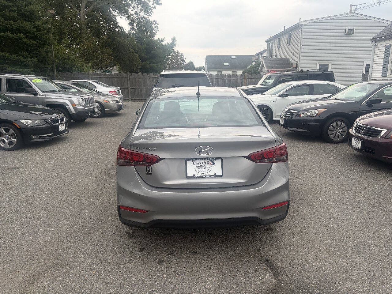 Used 2022 Hyundai Accent SE FWD image 6