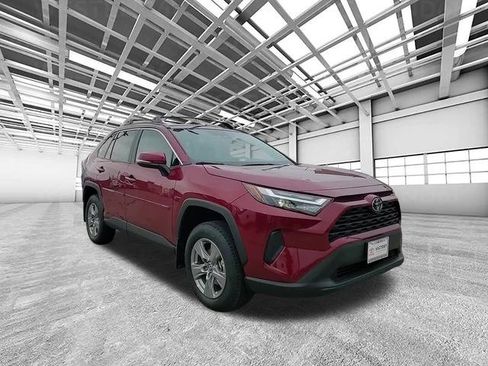 Used 2025 Toyota RAV4 XLE w/ Convenience Package image 1