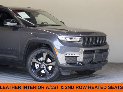 Used 2025 Jeep Grand Cherokee L Limited w/ Black Appearance Package RWD image 3