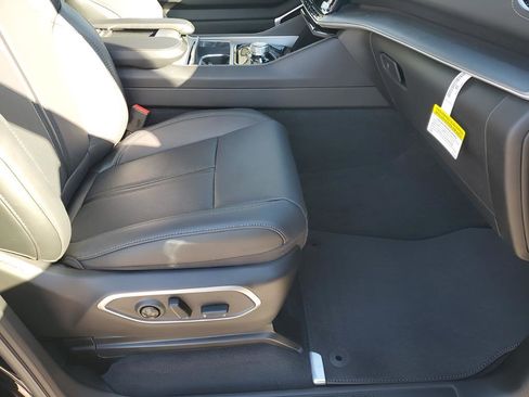 New 2026 Jeep Grand Wagoneer Limited image 16