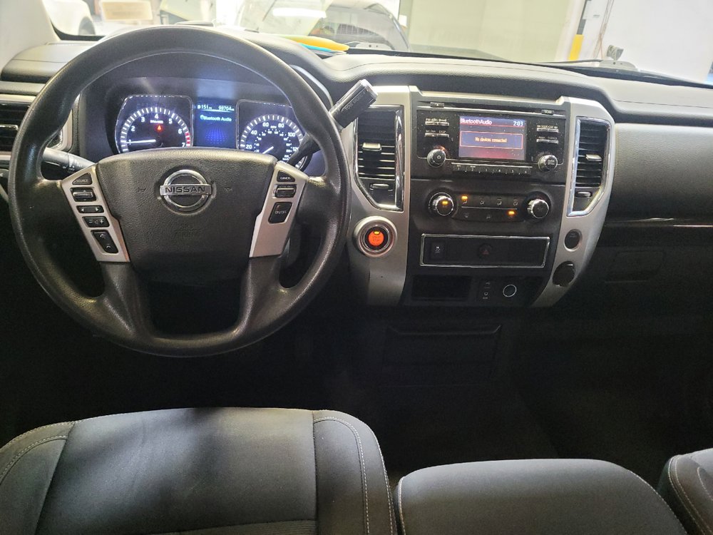 Used 2017 Nissan Titan SV RWD image 22