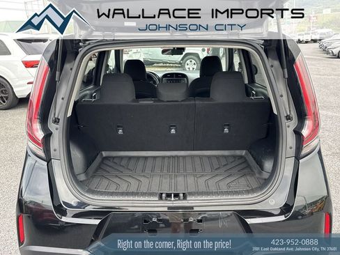 Used 2024 Kia Soul LX w/ Option Group 015 FWD image 40