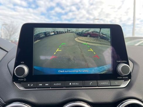 Used 2024 Nissan Sentra SV image 18