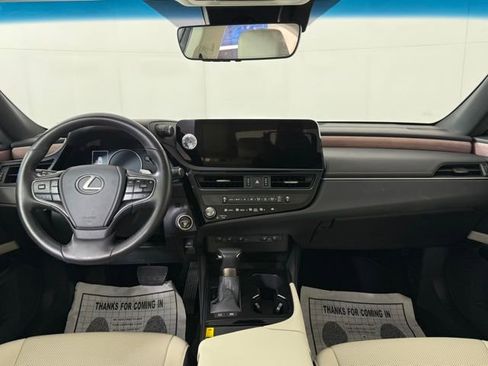 Certified 2025 Lexus ES 300h 300h image 25