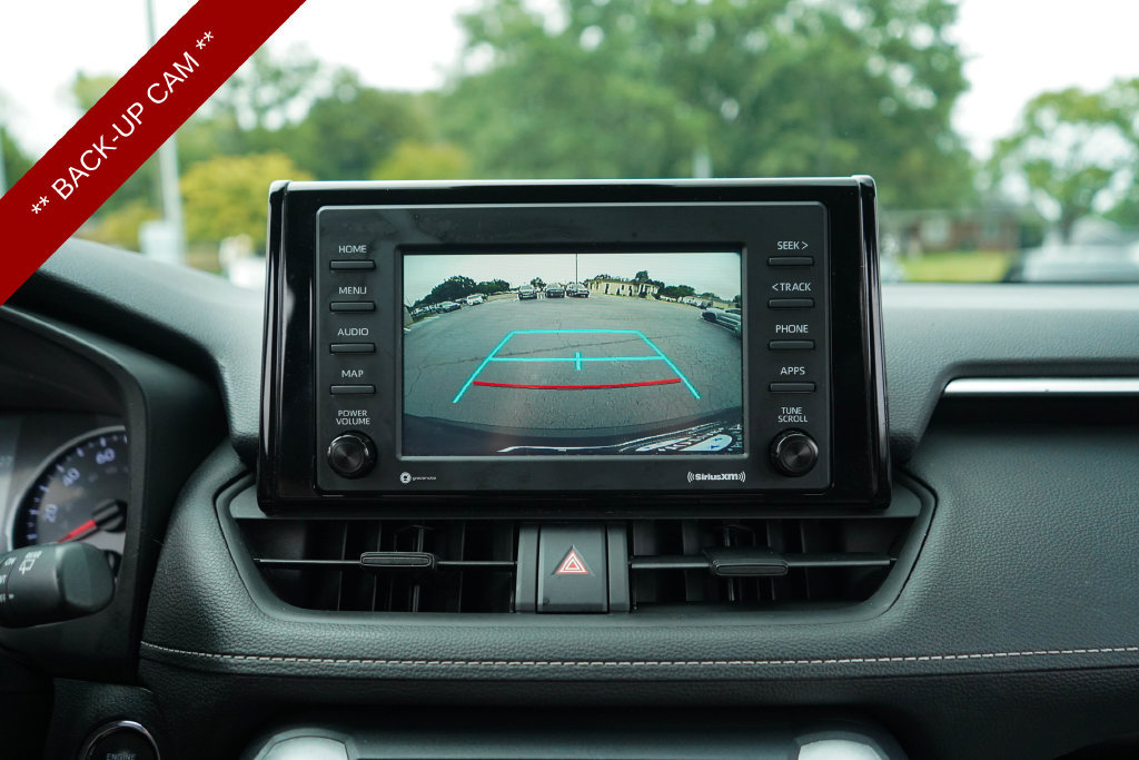 Used 2021 Toyota RAV4 XLE FWD image 10