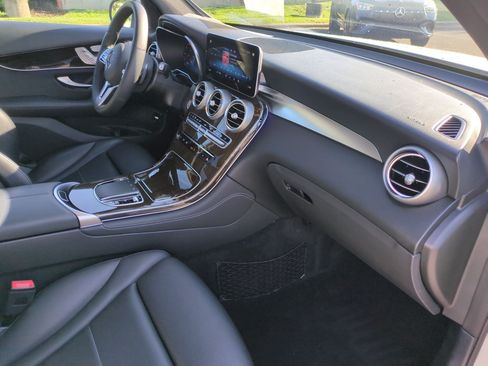 Used 2020 Mercedes-Benz GLC 300 4MATIC image 37
