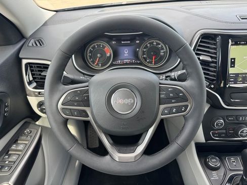 Used 2022 Jeep Cherokee Limited w/ Elite Package AWD/4WD image 14