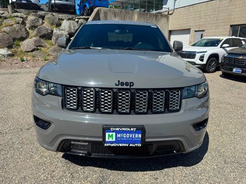 Used 2021 Jeep Grand Cherokee Laredo X AWD/4WD image 10