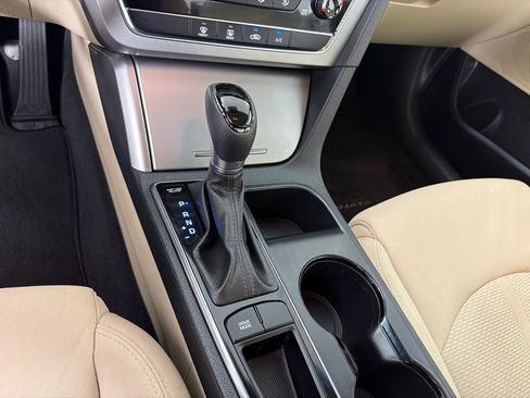 Used 2017 Hyundai Sonata Sport FWD image 15