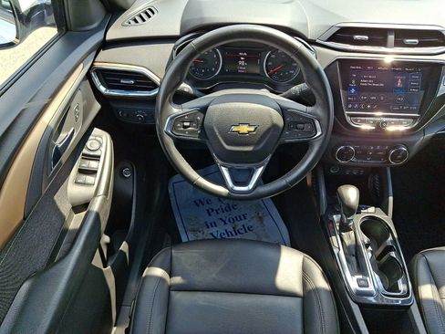 Certified 2023 Chevrolet TrailBlazer ACTIV w/ Sun and Liftgate Package FWD image 11
