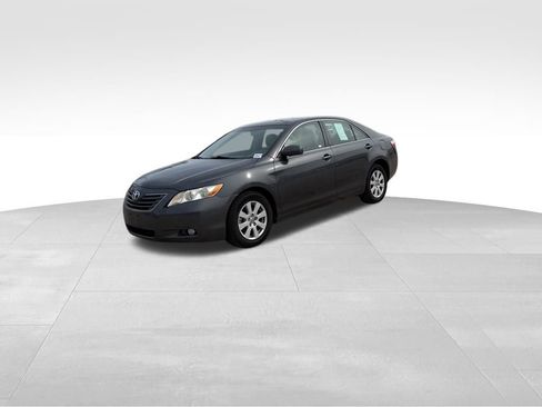Used 2009 Toyota Camry XLE image 11