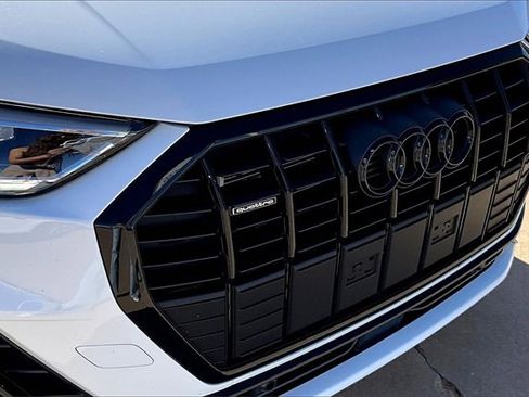 Used 2025 Audi Q3 2.0T Premium w/ Convenience Package image 30